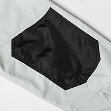 肘部分は2重仕様で丈夫