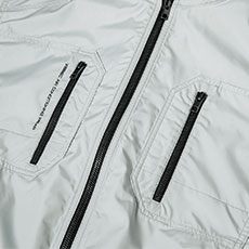 両胸ファスナー付きポケット