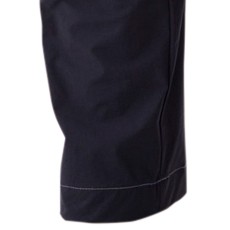 裾調整用ゴム入れ穴