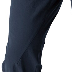 膝アクションダーツ