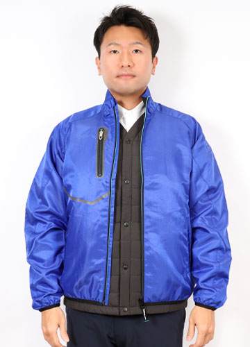 LL着用 アウターを着用